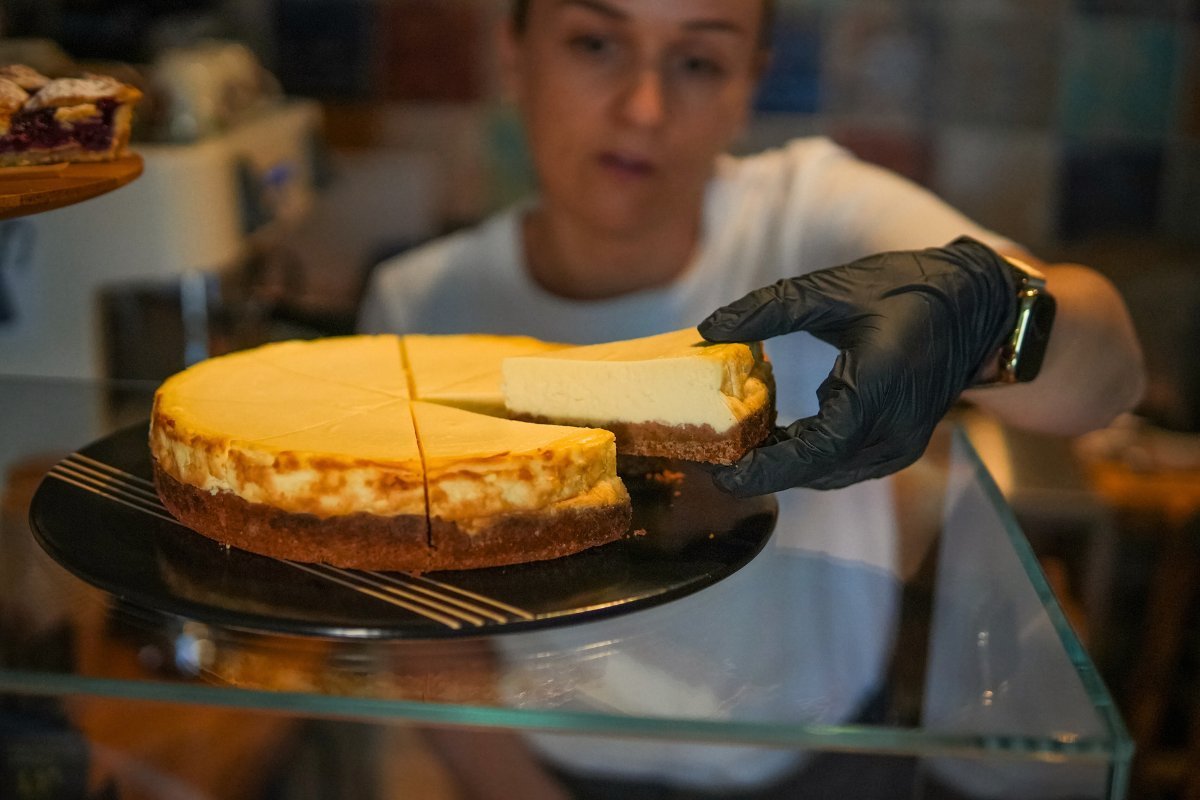 naminis surio pyragas parduotuve